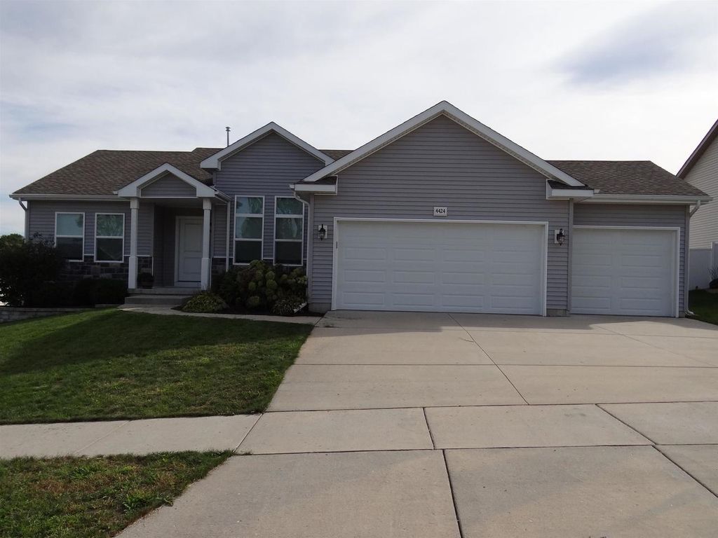 4424 Dublin Drive, Janesville, WI 53546