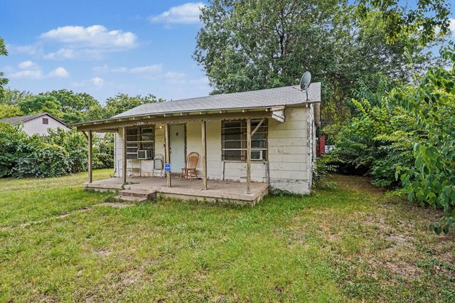 4212 Brady Drive, Fort Worth, TX 76119
