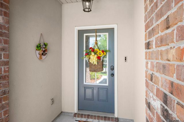 18334 Crows Nest Dr, Prairieville, LA 70769