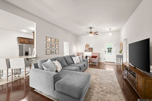 18334 Crows Nest Dr, Prairieville, LA 70769