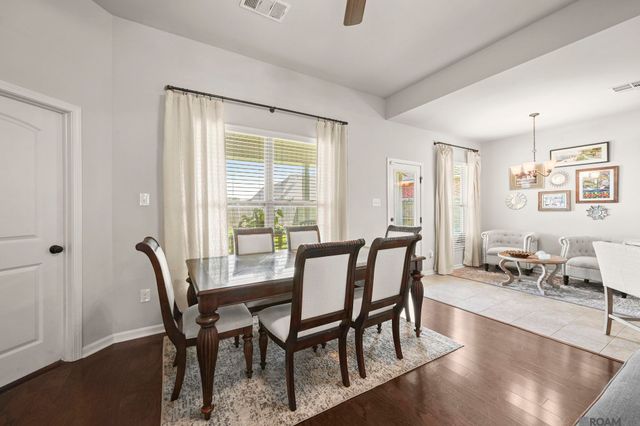 18334 Crows Nest Dr, Prairieville, LA 70769