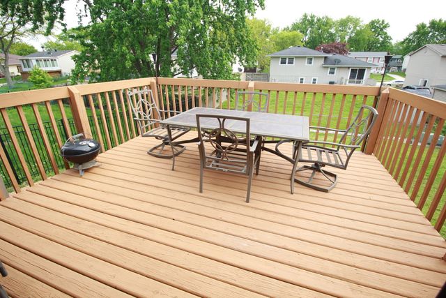 7523 Nottingham Drive, Tinley Park, IL 60477