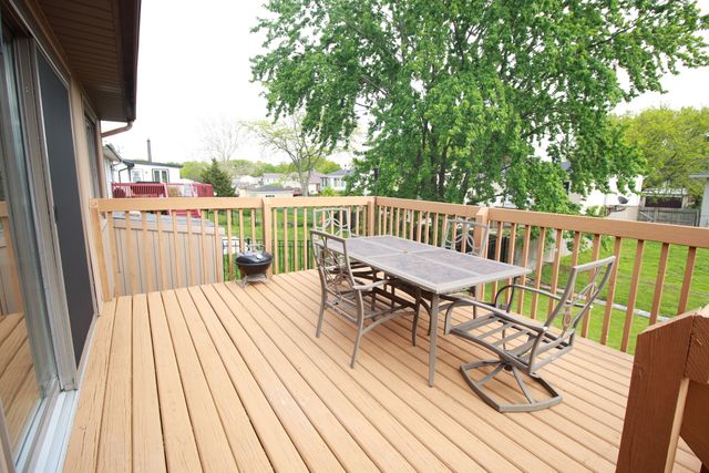 7523 Nottingham Drive, Tinley Park, IL 60477