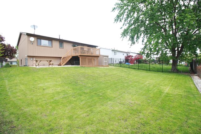 7523 Nottingham Drive, Tinley Park, IL 60477