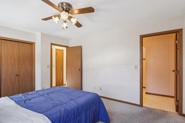 609 Seven Nations Drive, Madison, WI 53713