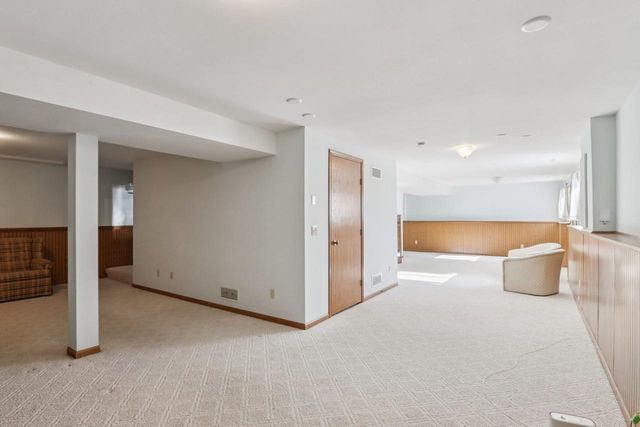 609 Seven Nations Drive, Madison, WI 53713