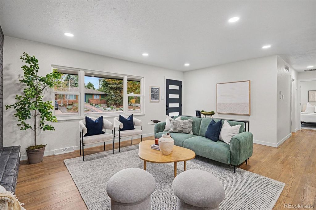 1714 S Vivian Court, Lakewood, CO 80228