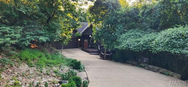 817 W Gray Friar, Marthasville, MO 63357