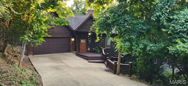 817 W Gray Friar, Marthasville, MO 63357