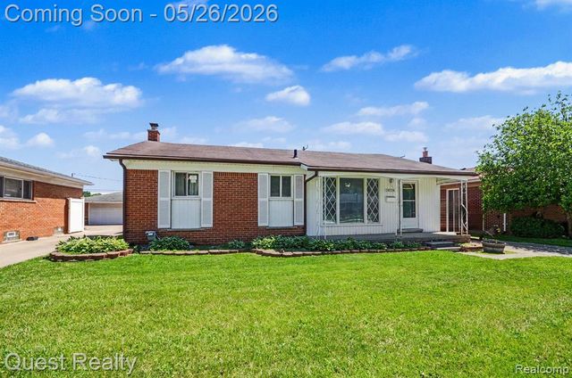 28326 Los Olas Drive, Warren, MI 48093