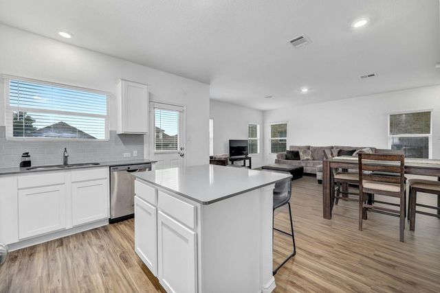 22611 Bristlegrass LN, Lago Vista, TX 78645