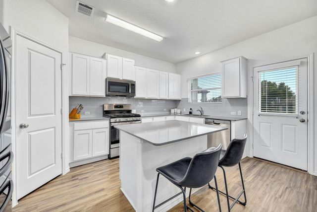 22611 Bristlegrass LN, Lago Vista, TX 78645