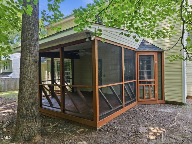 9508 Berryville Court, Raleigh, NC 27617