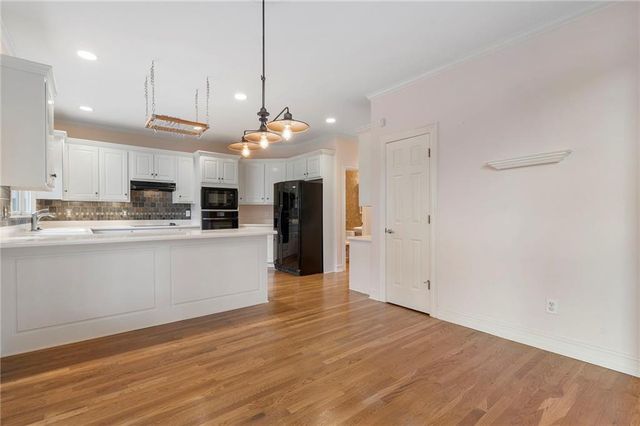 640 Garden Wilde Place, Roswell, GA 30075