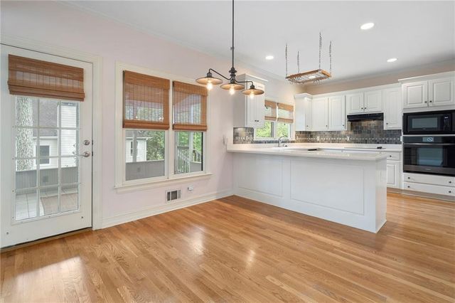 640 Garden Wilde Place, Roswell, GA 30075