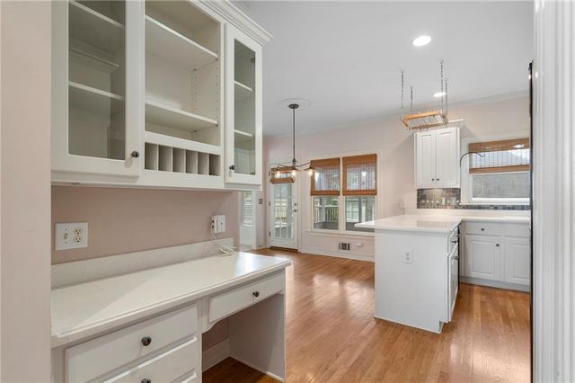 640 Garden Wilde Place, Roswell, GA 30075
