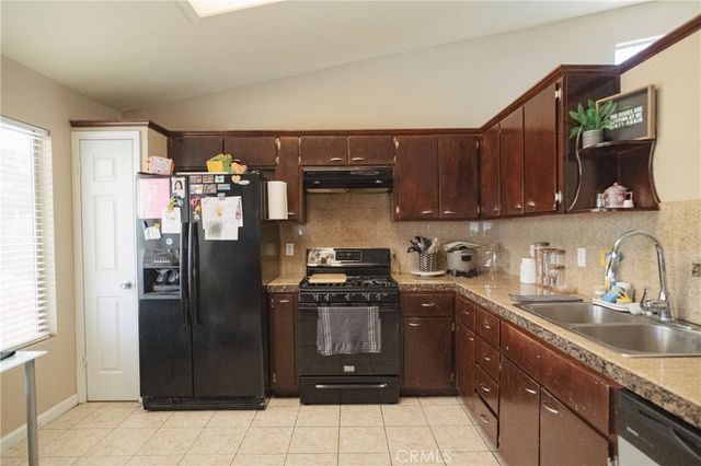 310 Buena Vista Court, Merced, CA 95348