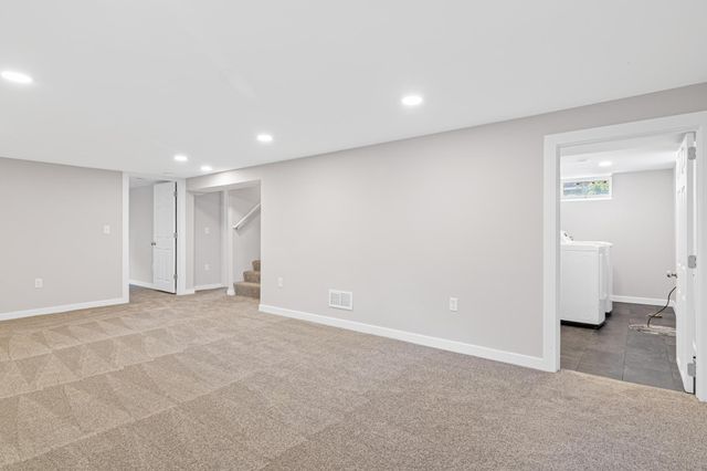 7990 E River Road, Fridley, MN 55432