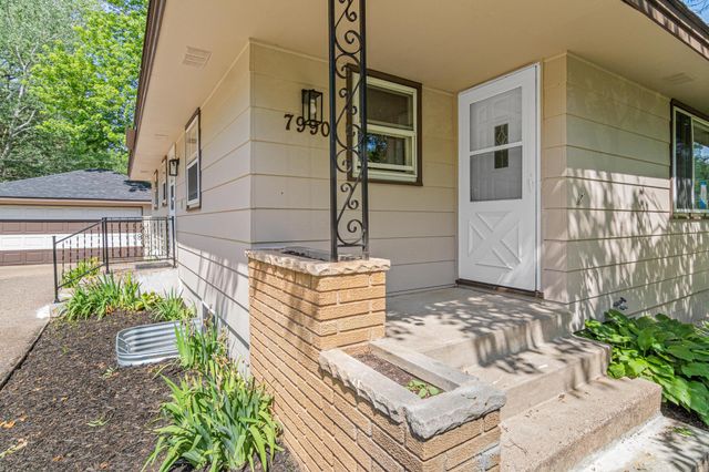 7990 E River Road, Fridley, MN 55432