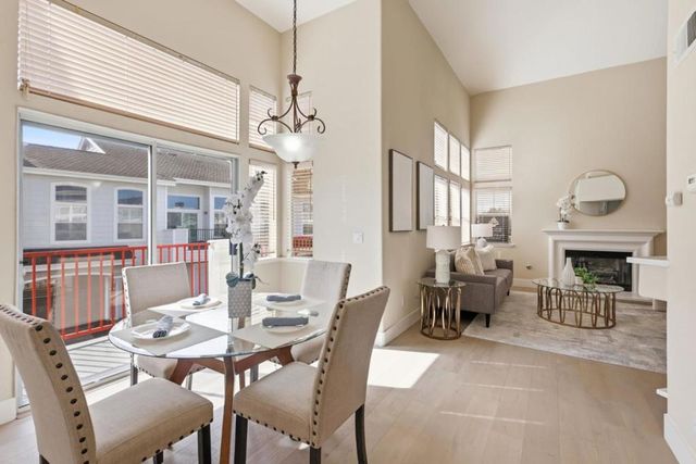 585 Shoal Circle, Redwood City, CA 94065