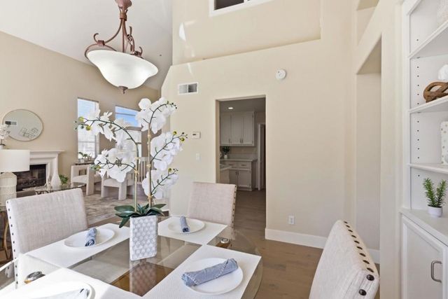 585 Shoal Circle, Redwood City, CA 94065