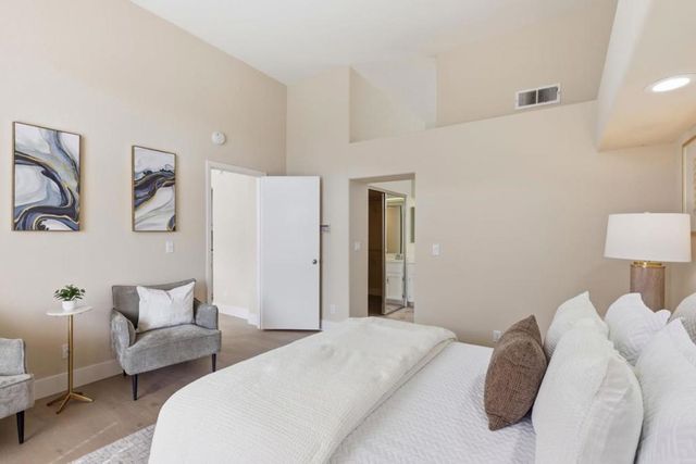 585 Shoal Circle, Redwood City, CA 94065
