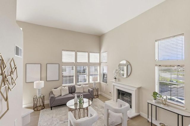 585 Shoal Circle, Redwood City, CA 94065