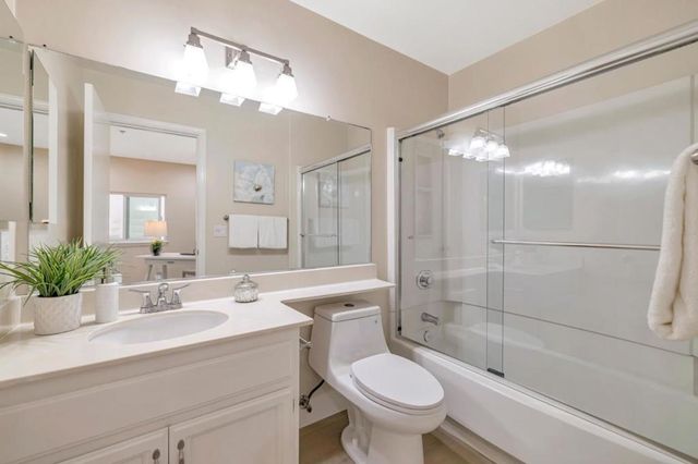 585 Shoal Circle, Redwood City, CA 94065