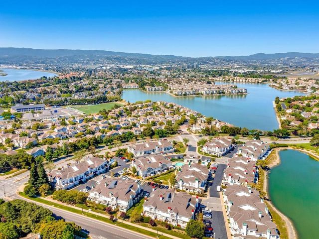 585 Shoal Circle, Redwood City, CA 94065