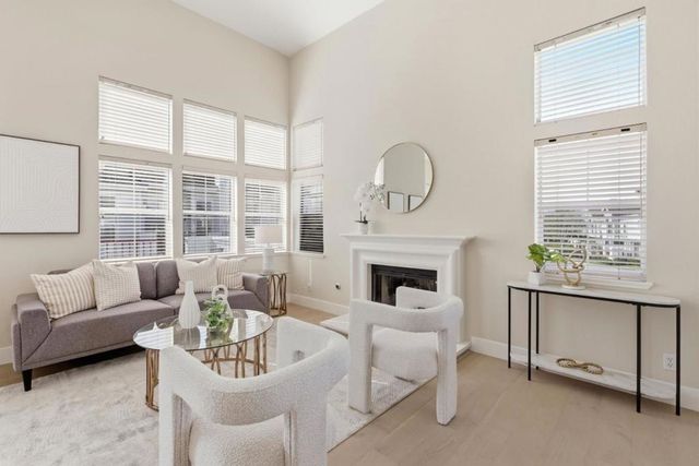 585 Shoal Circle, Redwood City, CA 94065