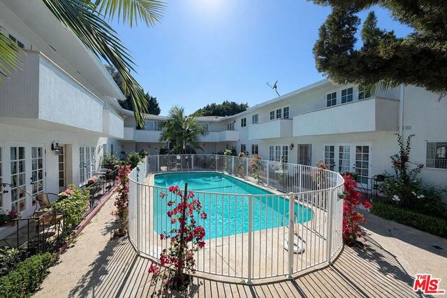 1027 20th Street S, Santa Monica, CA 90403