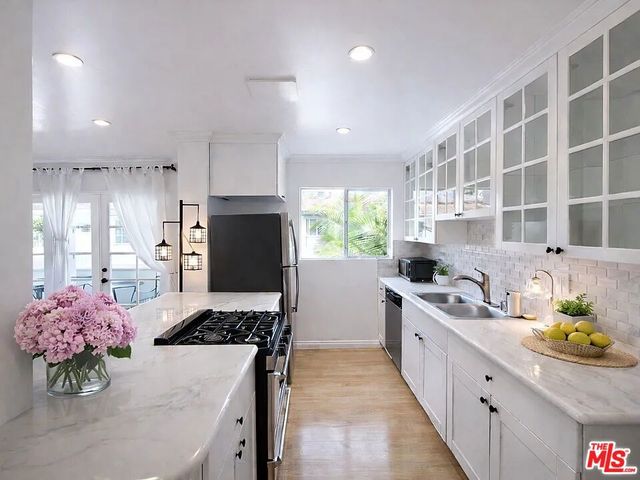 1027 20th Street S, Santa Monica, CA 90403