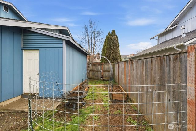 808 Mountain Aire Court NW, Yelm, WA 98597