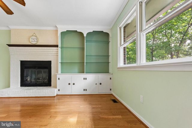 5 GREENRIDGE DR, Stafford, VA 22554