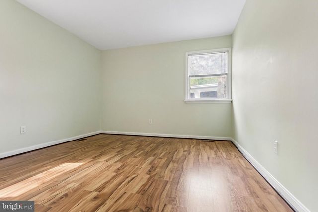 5 GREENRIDGE DR, Stafford, VA 22554