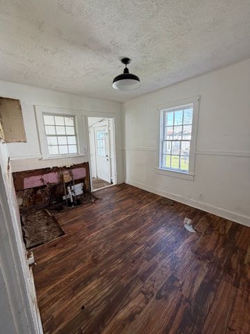 620 Elder St, Clarksville, TN 37040