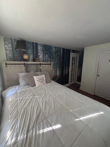 25 Hoover Ave, Brockton, MA 02301