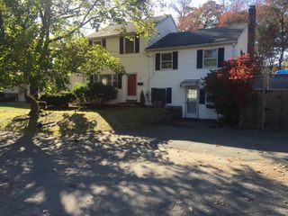 25 Hoover Ave, Brockton, MA 02301