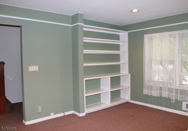 59 Molly Stark Dr, Morris Twp., NJ 07960