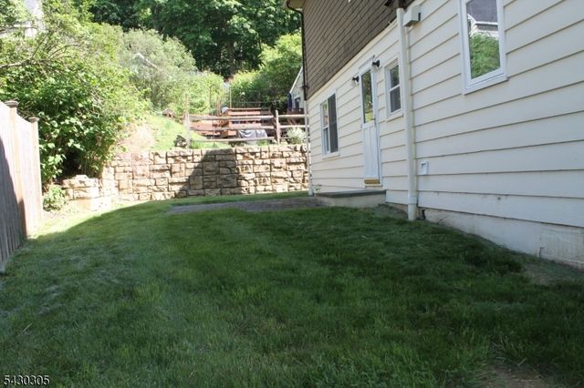 59 Molly Stark Dr, Morris Twp., NJ 07960