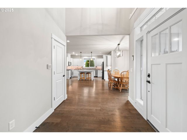 12958 Sw BUCKFIELD Ln, King City, OR 97224