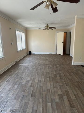 15415 Kinsman Road, Cleveland, OH 44120