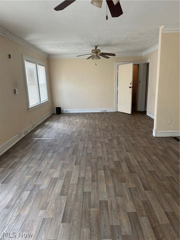 15415 Kinsman Road, Cleveland, OH 44120
