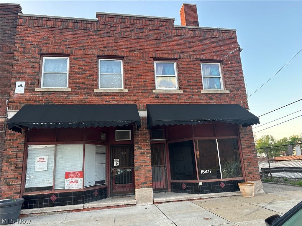 15415 Kinsman Road, Cleveland, OH 44120