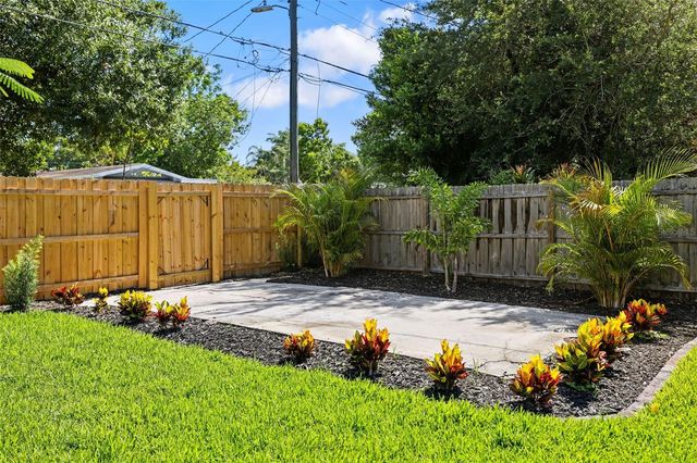 4229 7TH AVENUE N, St Petersburg, FL 33713