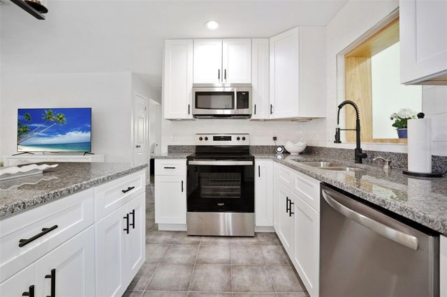 4229 7TH AVENUE N, St Petersburg, FL 33713