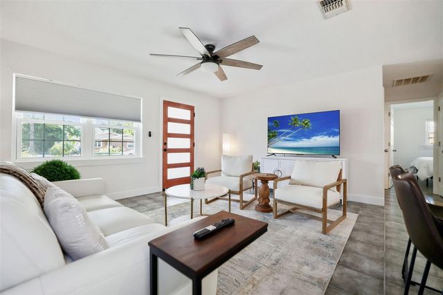 4229 7TH AVENUE N, St Petersburg, FL 33713