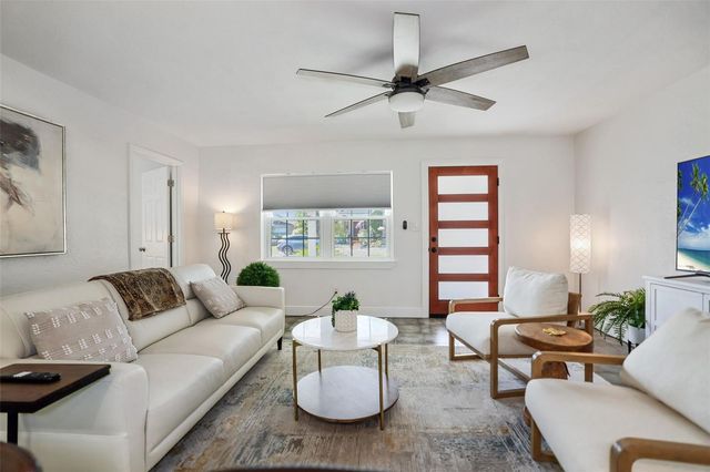 4229 7TH AVENUE N, St Petersburg, FL 33713
