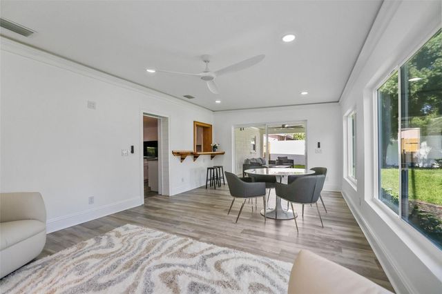 4229 7TH AVENUE N, St Petersburg, FL 33713