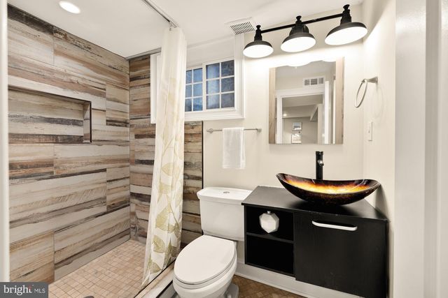 1406 LAWRENCE ST NE, Washington, DC 20017